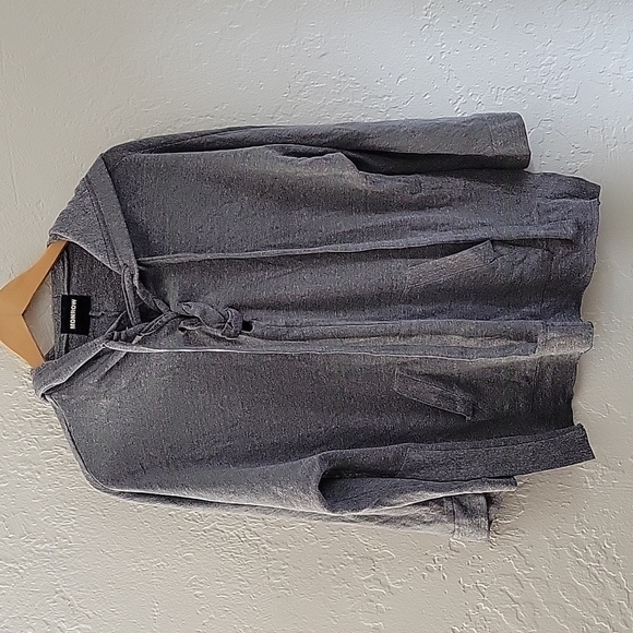 Monrow Hooded Lace Up Top Size Medium - Picture 1 of 5